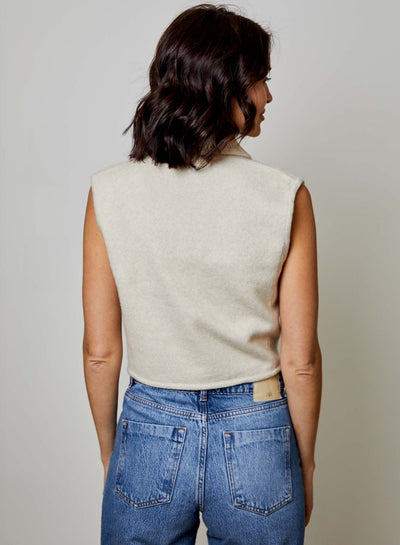 Sleeveless Buttoned Sweater