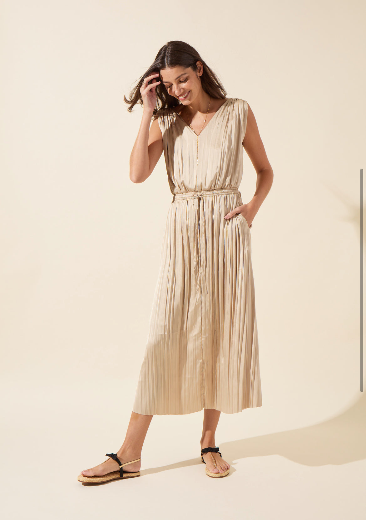 Packable Pleated Dress-Chablis
