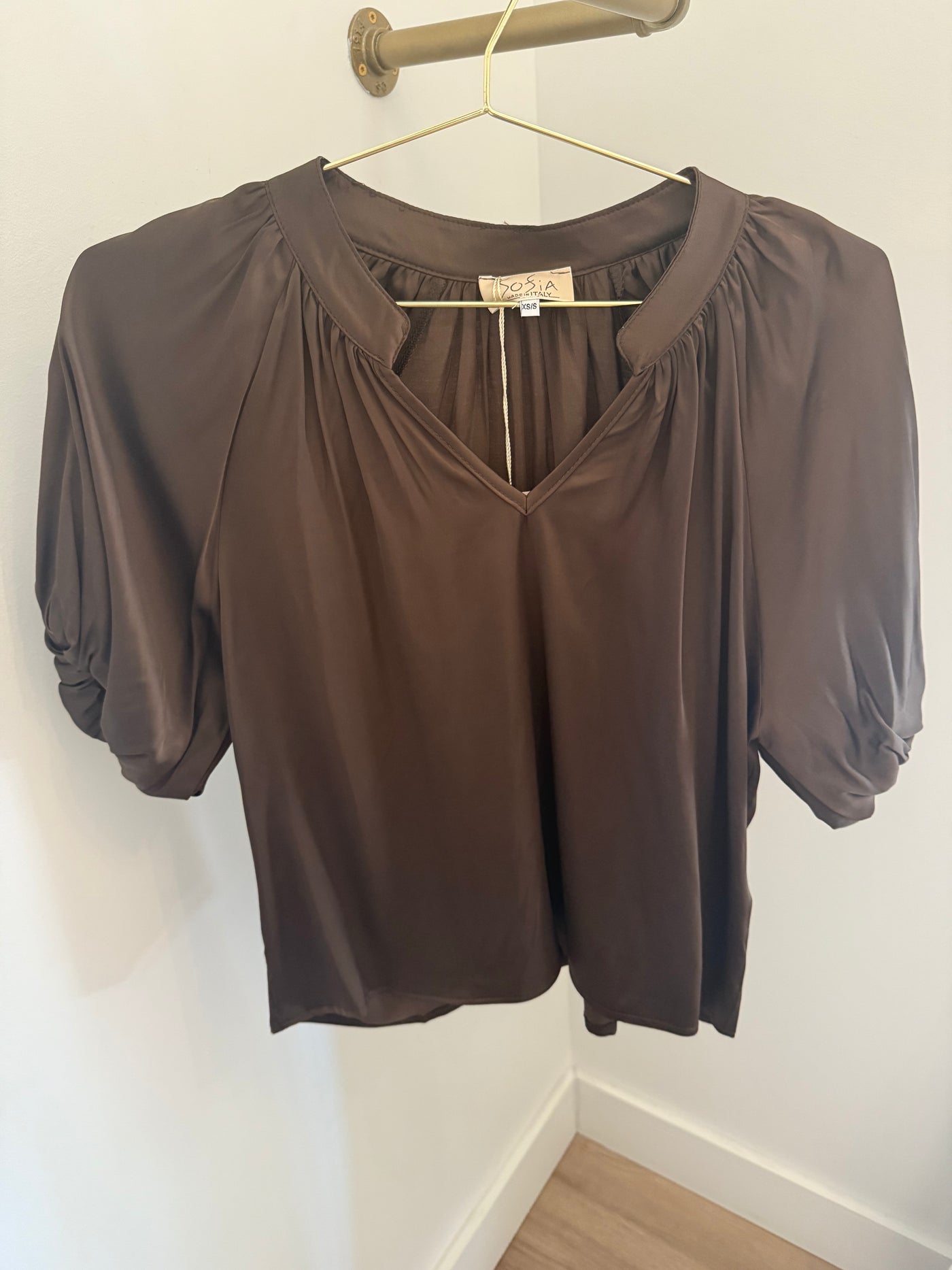 Diane Top-Walnut