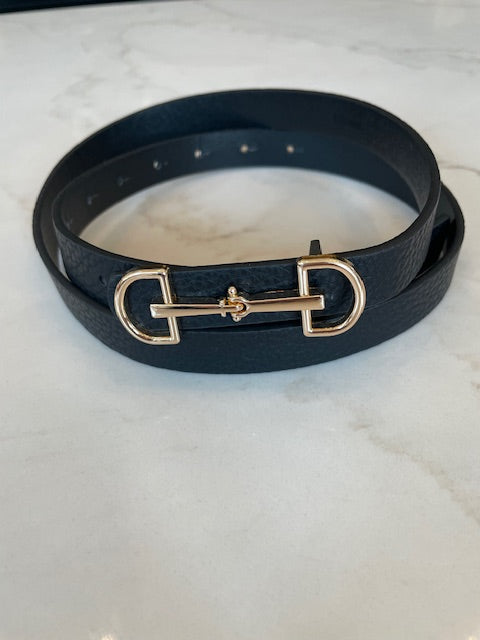 Horsebit Buckle Skinny Belt – amelineshoppe