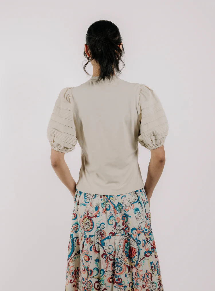 Dylan Tee-White Swan